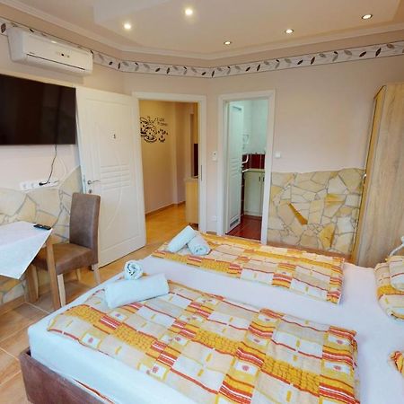 Cristian Apartman Хайдусобосло Экстерьер фото