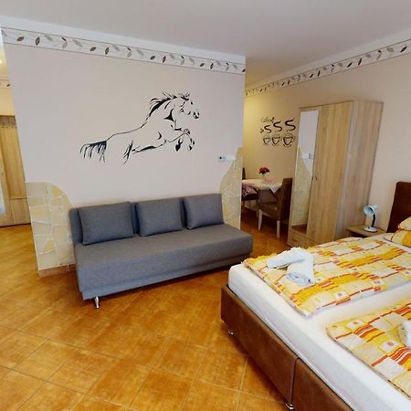 Cristian Apartman Хайдусобосло Экстерьер фото