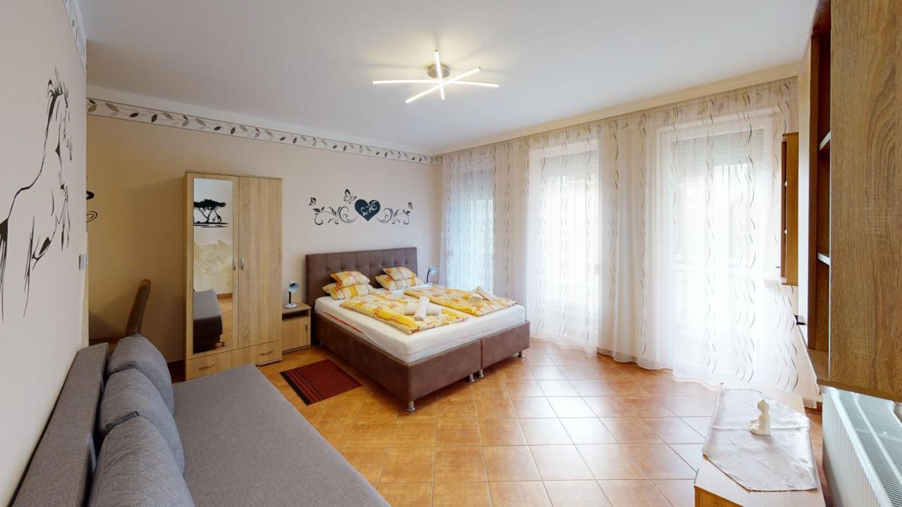 Cristian Apartman Хайдусобосло Экстерьер фото