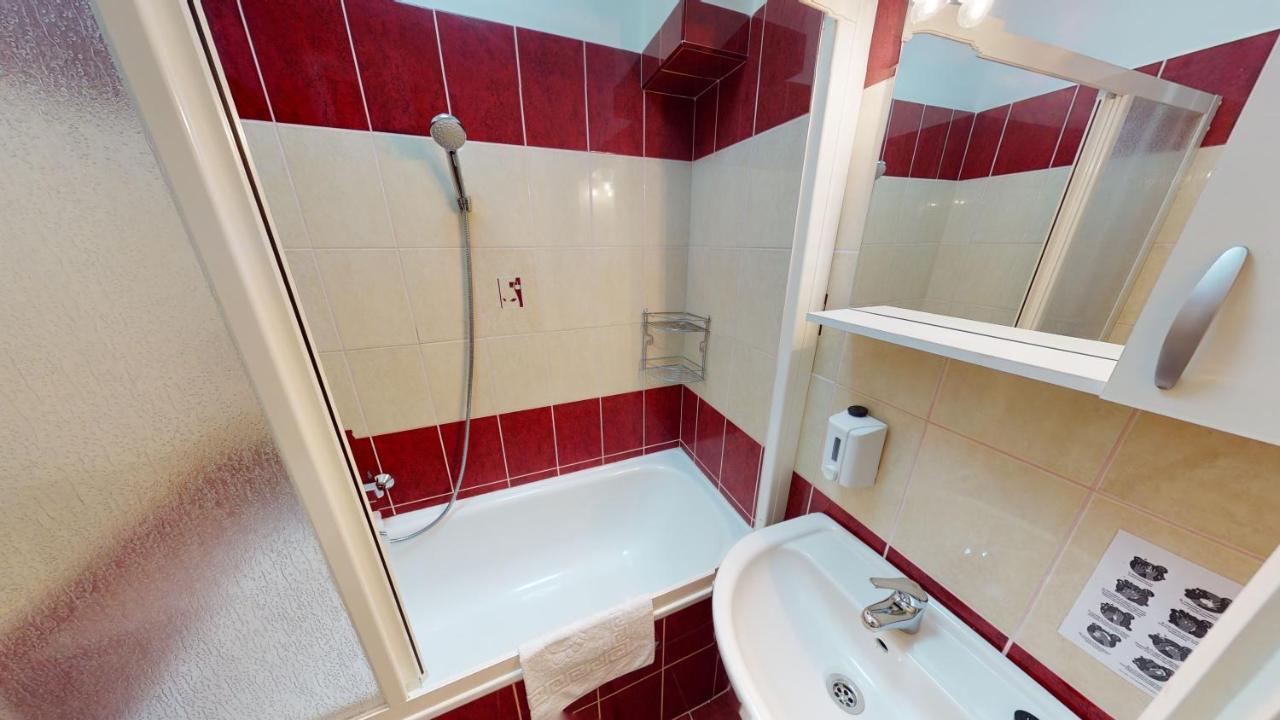 Cristian Apartman Хайдусобосло Экстерьер фото