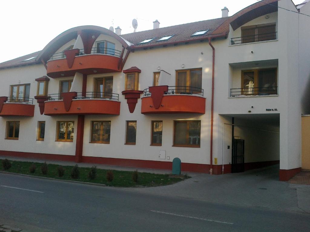 Cristian Apartman Хайдусобосло Экстерьер фото